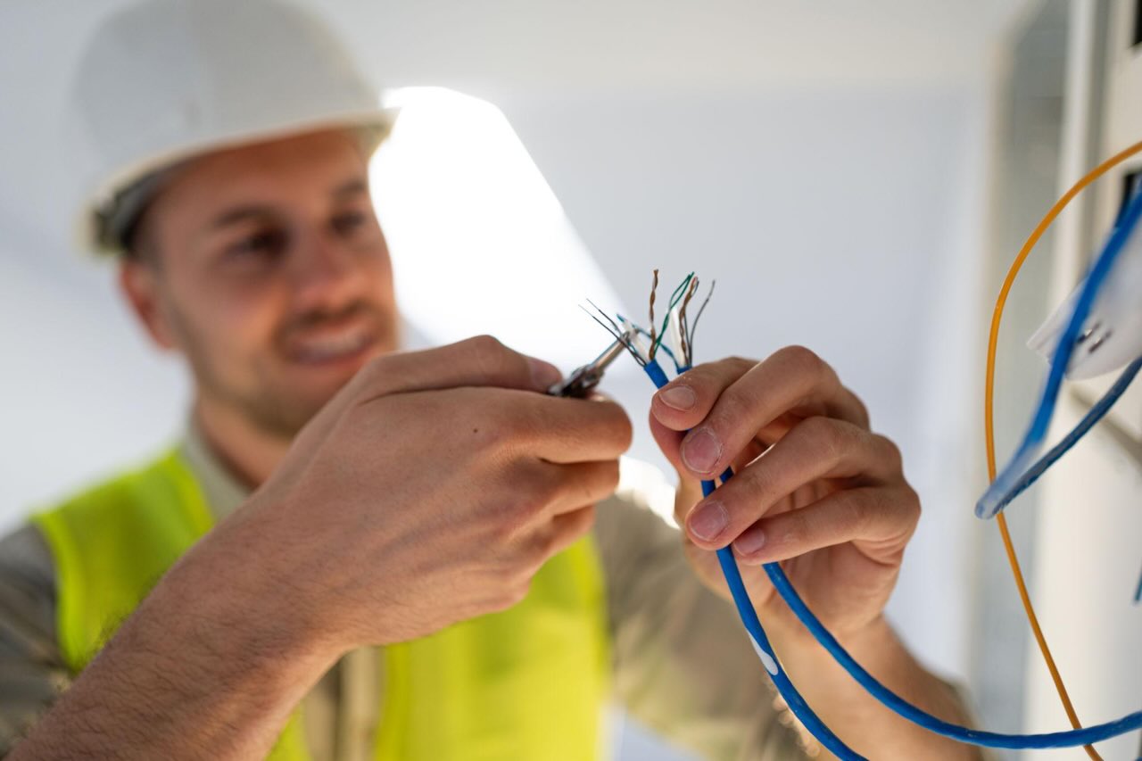 Free Electricians quote template ready to send via WhatsApp
