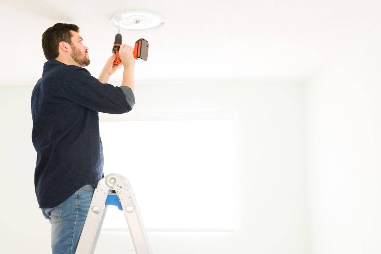 Free Handymen invoice template ready to send via WhatsApp